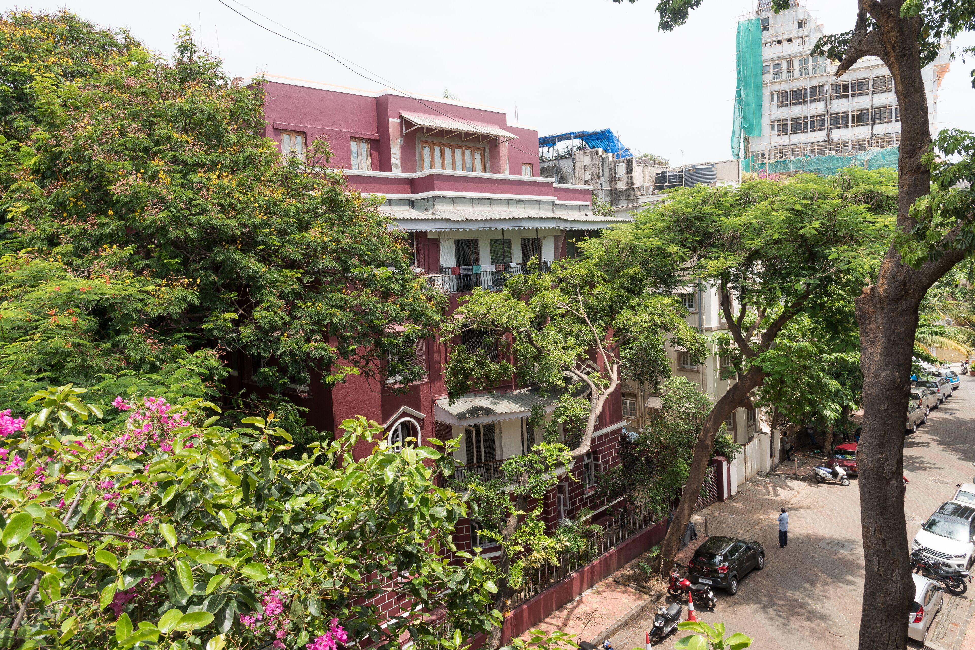 Bentleys Hotel, Mumbai